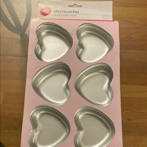 Wilton Mjni Heart Pan
